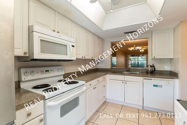 Foto del edificio - 2624 Woodgate Ln
