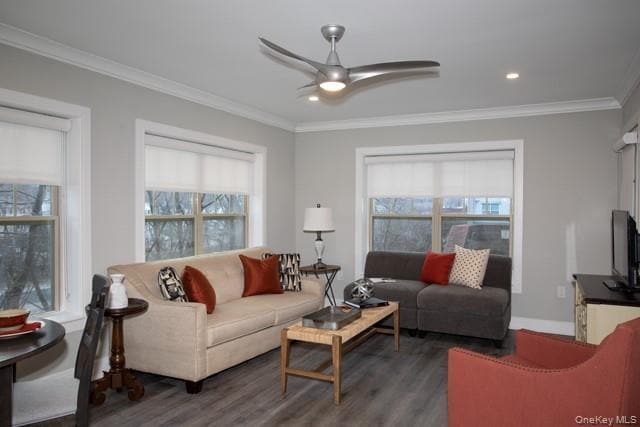 Building Photo - 100 Glen St