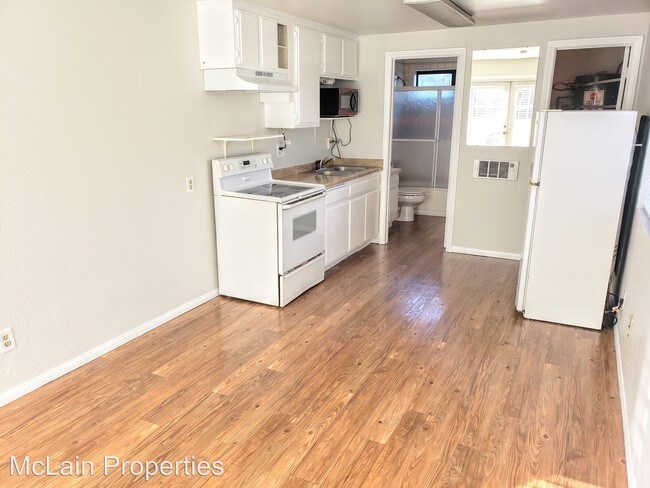 Building Photo - Studio, 1 bath House - 980 Laguna Dr. D