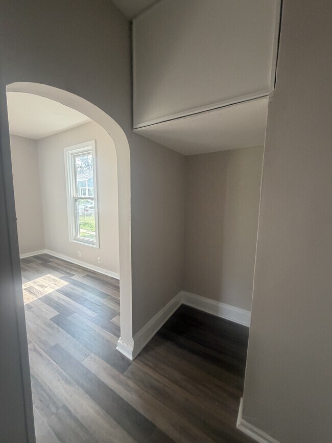 Foto del edificio - 5617 Abbottsford Ave