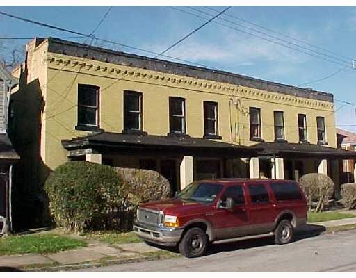 Primary Photo - 1557-1563 Clark St