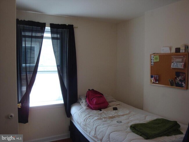 Foto del edificio - 1526 Brown St