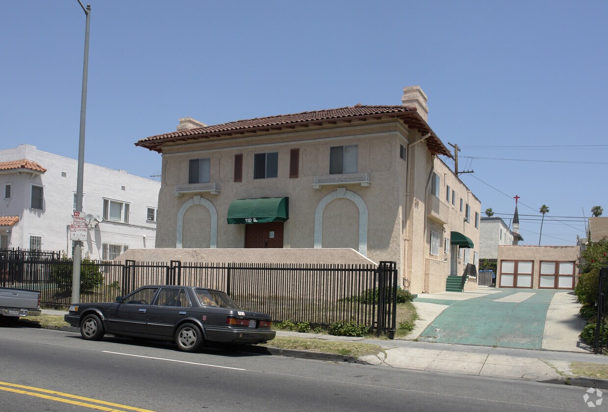 Building Photo - 110 N Normandi Ave