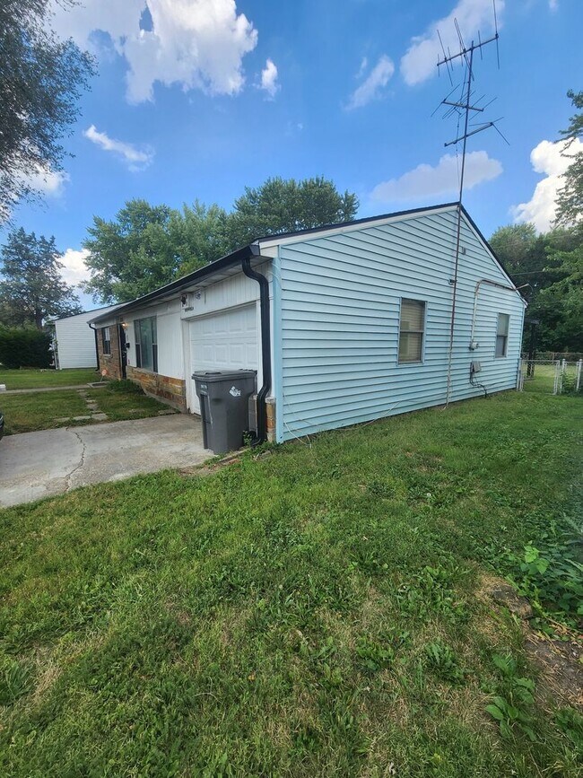 Foto del edificio - Three Bedroom Single Family Home Near 25th...