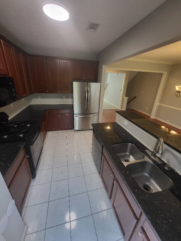 Foto del edificio - 607 Pecan Knoll Dr