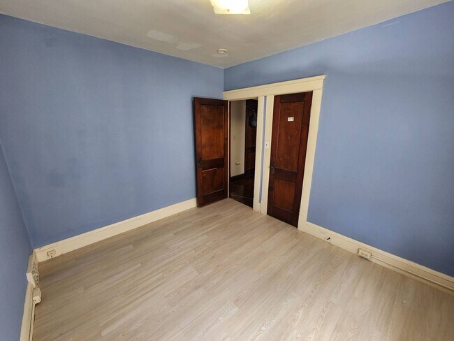 Foto del edificio - 1676 Coventry Rd