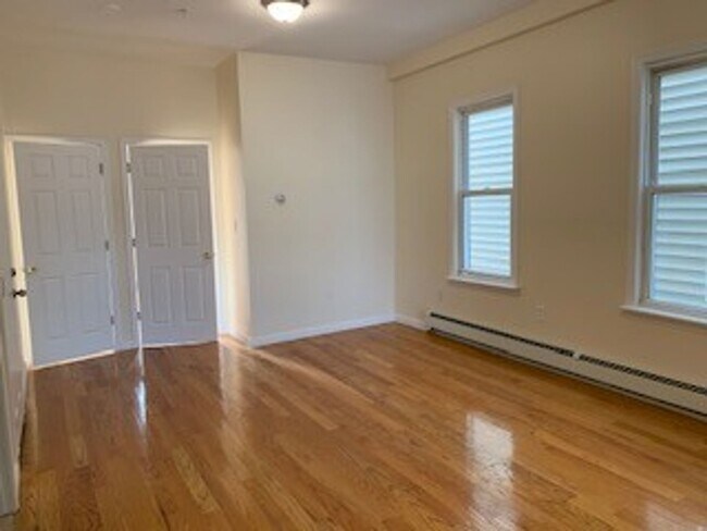 Foto del edificio - 16 Che