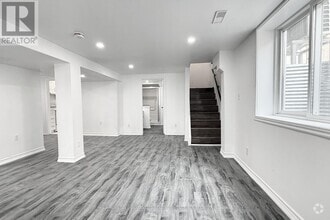 Building Photo - 25 Buchanan Rd