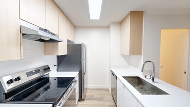 Interior Photo - Eight 80 Newport Beach