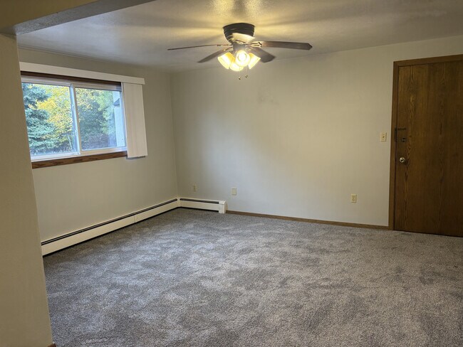 Foto del edificio - 910 S Phillips Ave