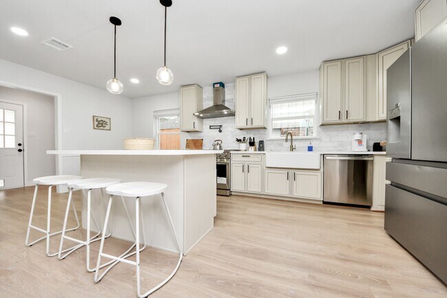 Foto del edificio - 10003 Briarwild Ln