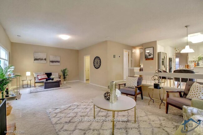 Building Photo - 5218 Rio Lobo Dr