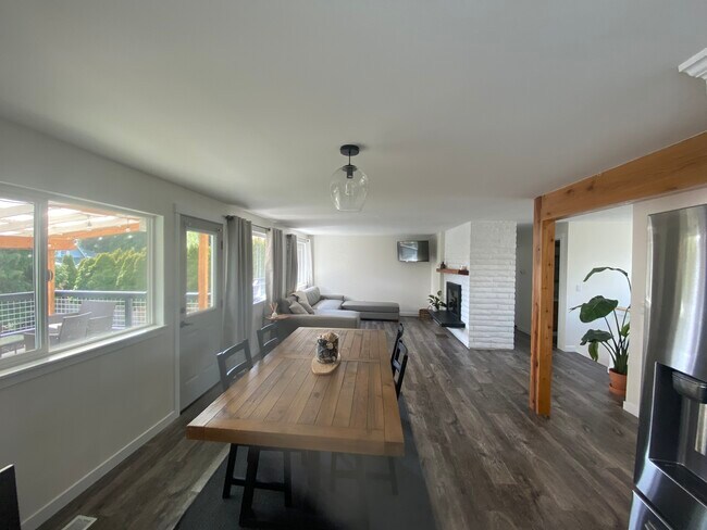 Foto del edificio - 12167 Hilynn Dr