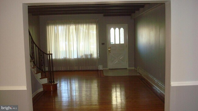 Foto del edificio - 2132 W Shunk St