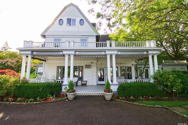 Foto del edificio - 124 Cherry Valley Ave