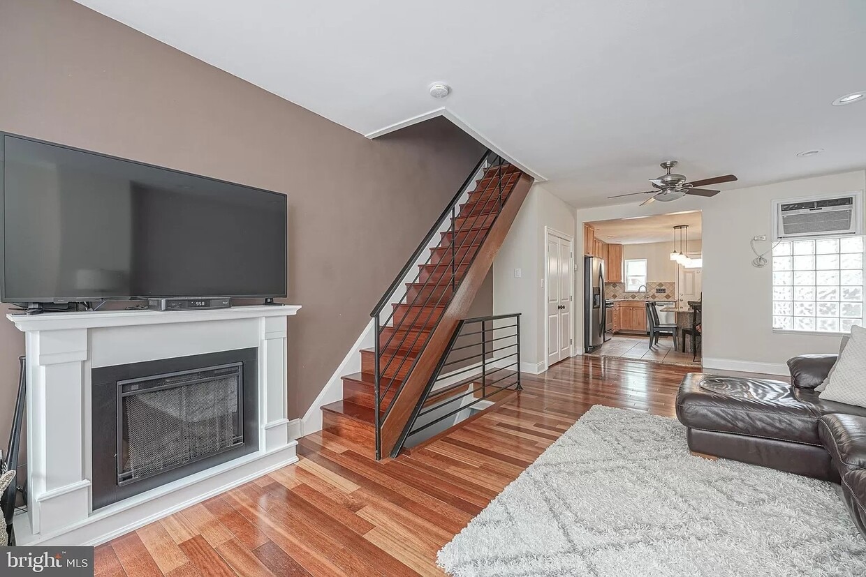 Photo - 2648 S Mole St (Philadelphia, PA)