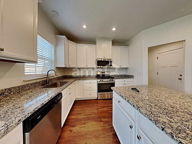 Foto del edificio - 136 Thames Valley Dr