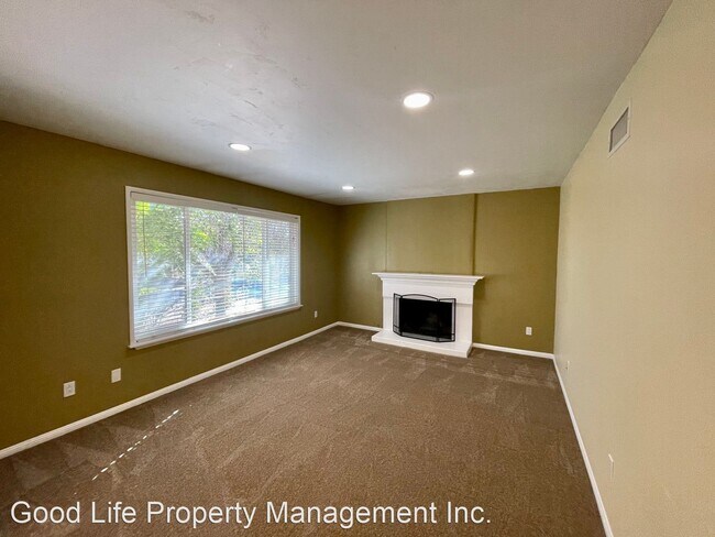 Building Photo - 3 br, 2 bath House - 8912 Revelstoke Way
