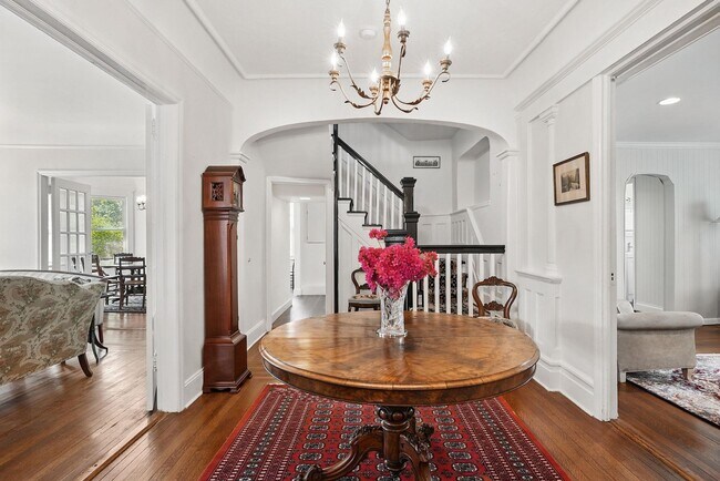Foto del edificio - 134 Old Mamaroneck Rd