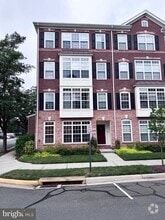 Building Photo - 19295 Harlow Square