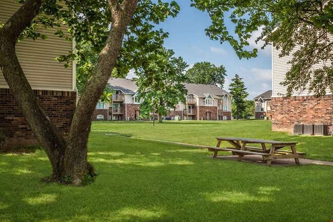Foto del edificio - Warren Harbor Apartments
