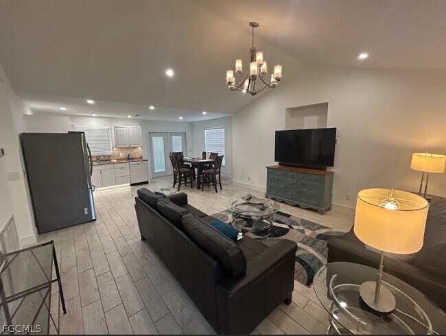 Building Photo - 18464 Iris Rd