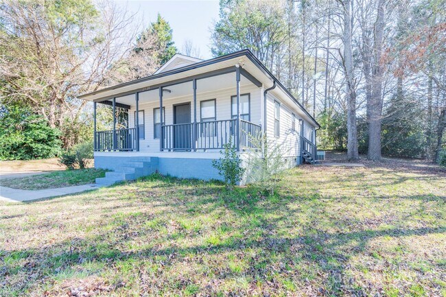 Foto del edificio - 2920 Meadowcliff Dr