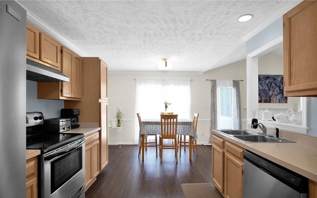 Foto del edificio - 4800 Deer Lakes Rd