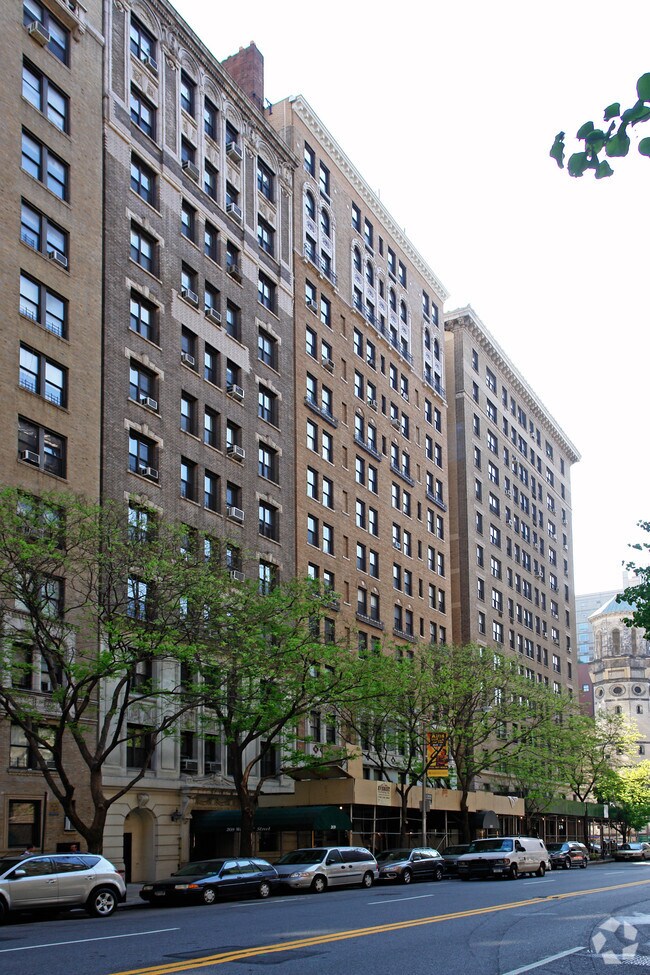 Foto del edificio - 303-305 W 86th St