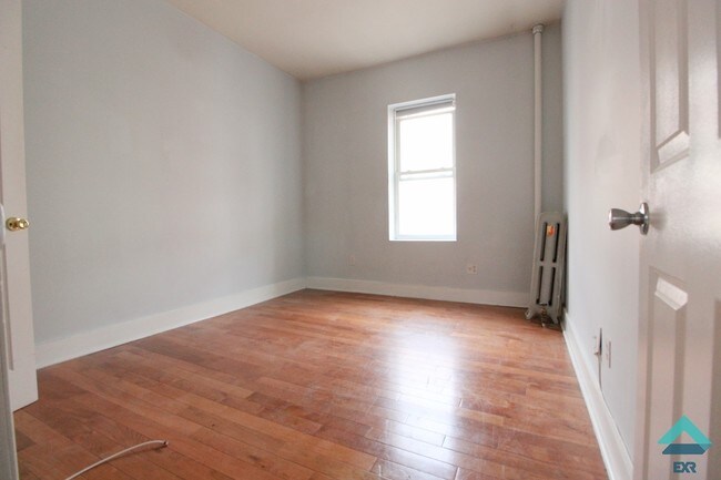 Foto del edificio - 188 S 3rd St