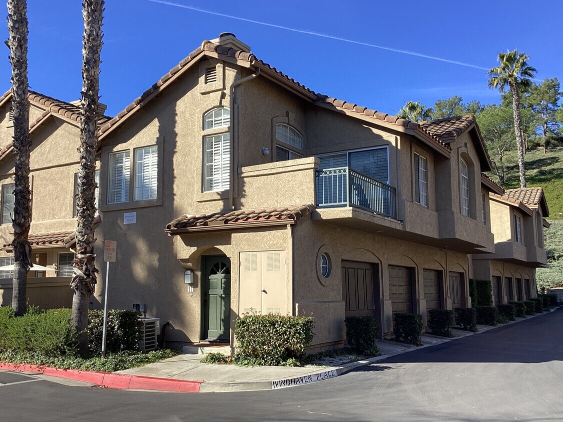 11 Windhaven Pl, Aliso Viejo, CA 92656 Condo for Rent in Aliso Viejo