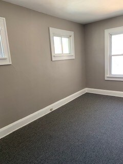 Building Photo - 957 Thornhill Dr
