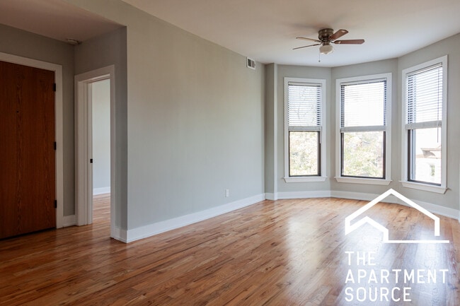 Foto del edificio - 629 W Oakdale Ave