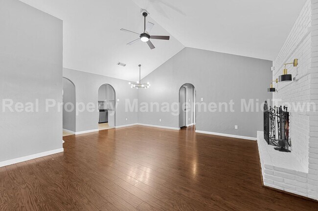 Foto del edificio - 2907 Ashbury Dr