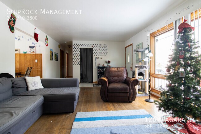 Foto del edificio - 126 W Niagara St