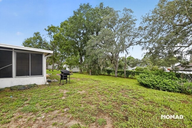 Building Photo - 14169 Spring Hill Dr
