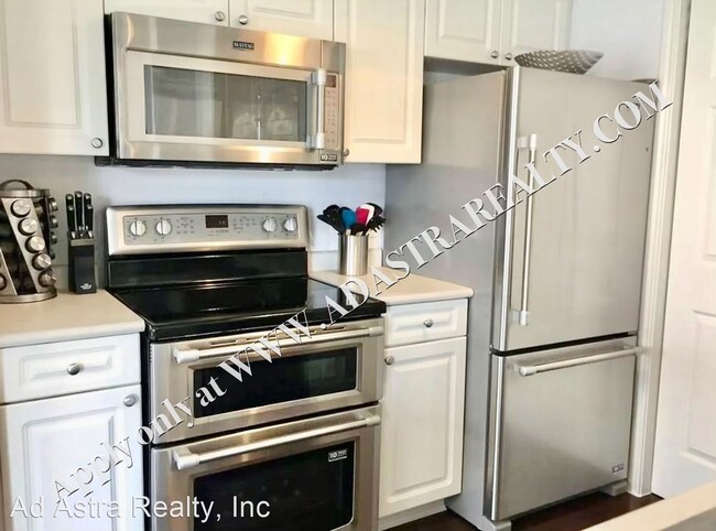 Building Photo - 1 br, 1 bath House - 11631 Unit E Tomahawk...