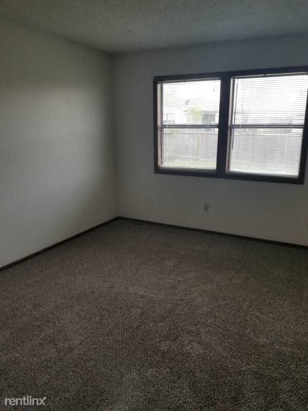 Foto del edificio - 3 br, 2 bath Townhome - 3139 BUNKERHILL