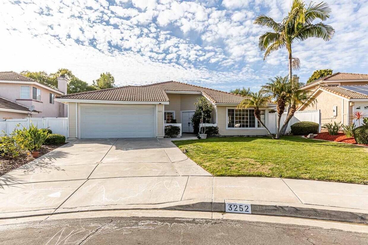 Primary Photo - *** SIMPLY STUNNING SOUTH CARLSBAD HOME, S...