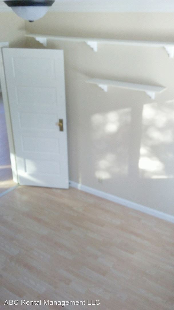 Foto del edificio - 3 br, 1 bath House - 310 N Stevens St