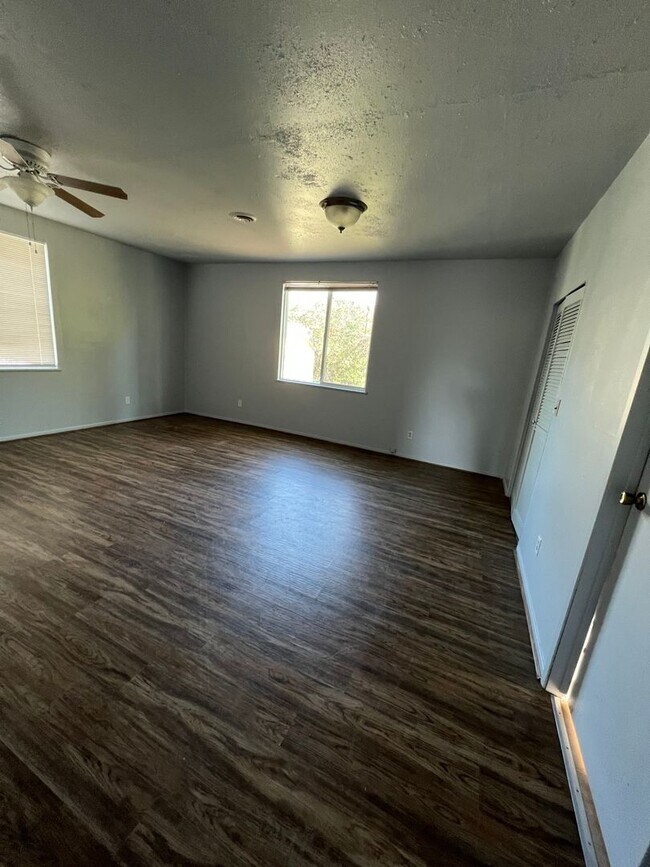 Foto del edificio - 4 Bedroom, 2 Bathroom Home - Located near Oregon Tech and Sky Lakes!