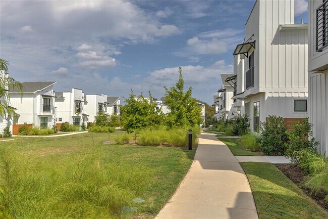 Building Photo - 7601 Cooper Ln