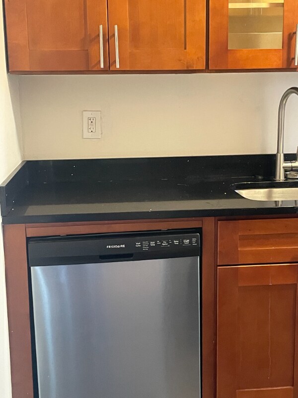 Foto del edificio - 409 N Broadway