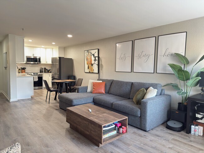 Foto del edificio - 5605 Friars Rd