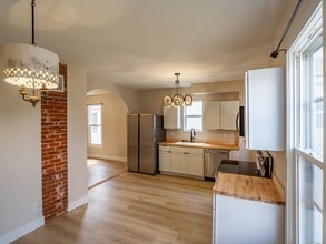 Building Photo - 946 M St SW