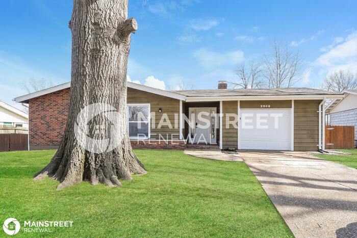 Primary Photo - 2908 Caspian, St Louis, MO 63125