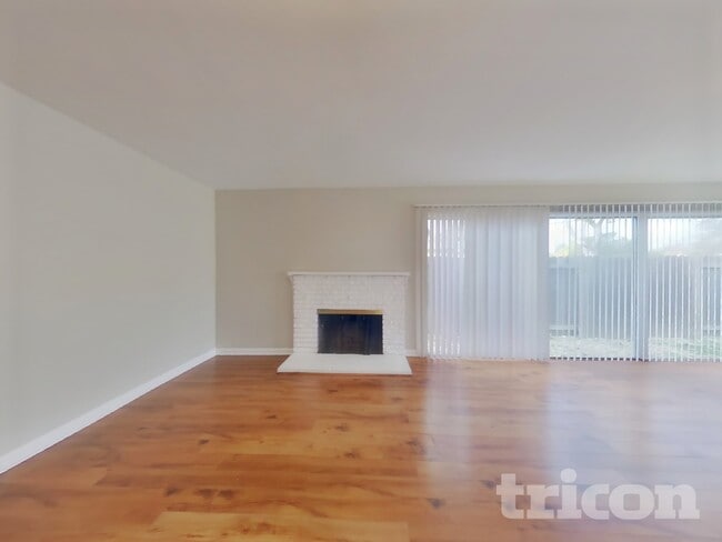 Foto del edificio - 378 Acacia St