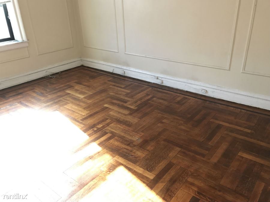 Building Photo - 2017 Beverley Rd