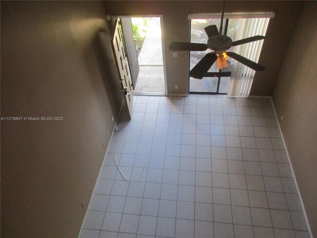 Foto del edificio - 21134 NE 5th Pl