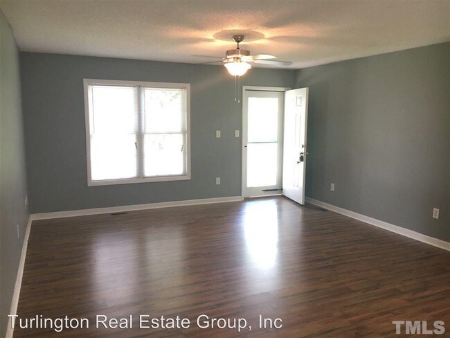 Building Photo - 304 Burgess Cir